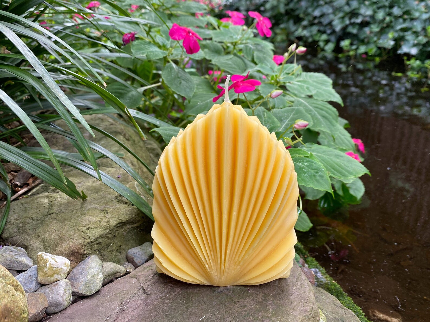 Shell Design Beeswax Candle