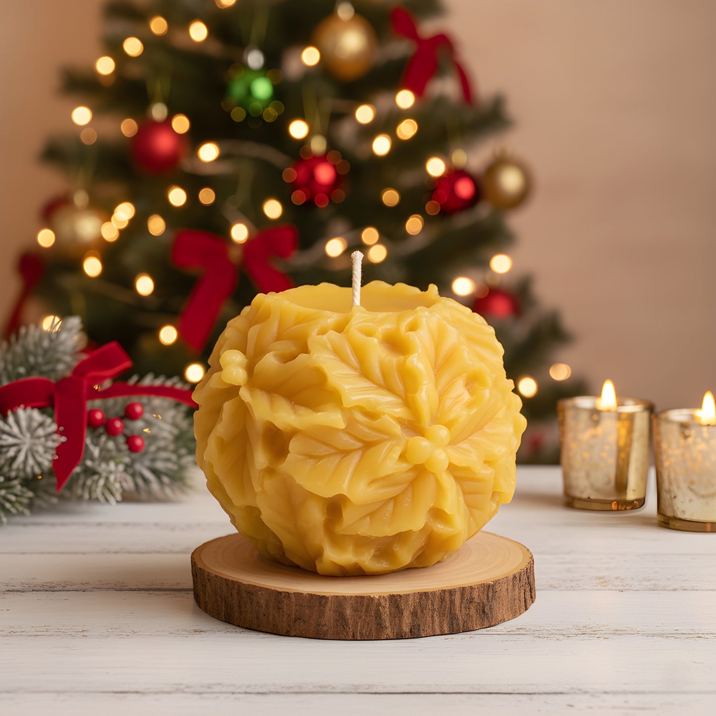 Holly Leaf & Berry Beeswax Candle