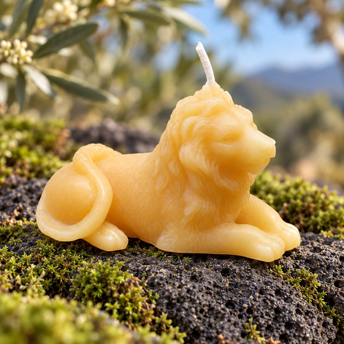 Lion Beeswax Candle