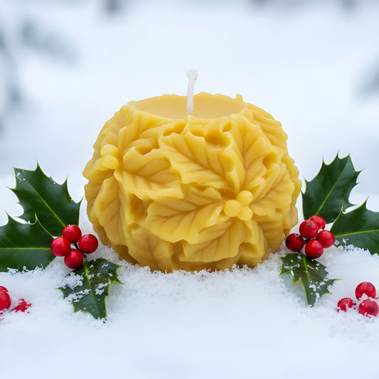 Holly Leaf & Berry Beeswax Candle