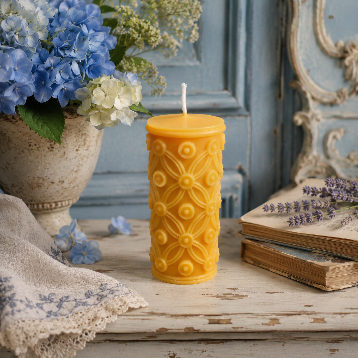 Golden Lattice Beeswax Pillar Candle
