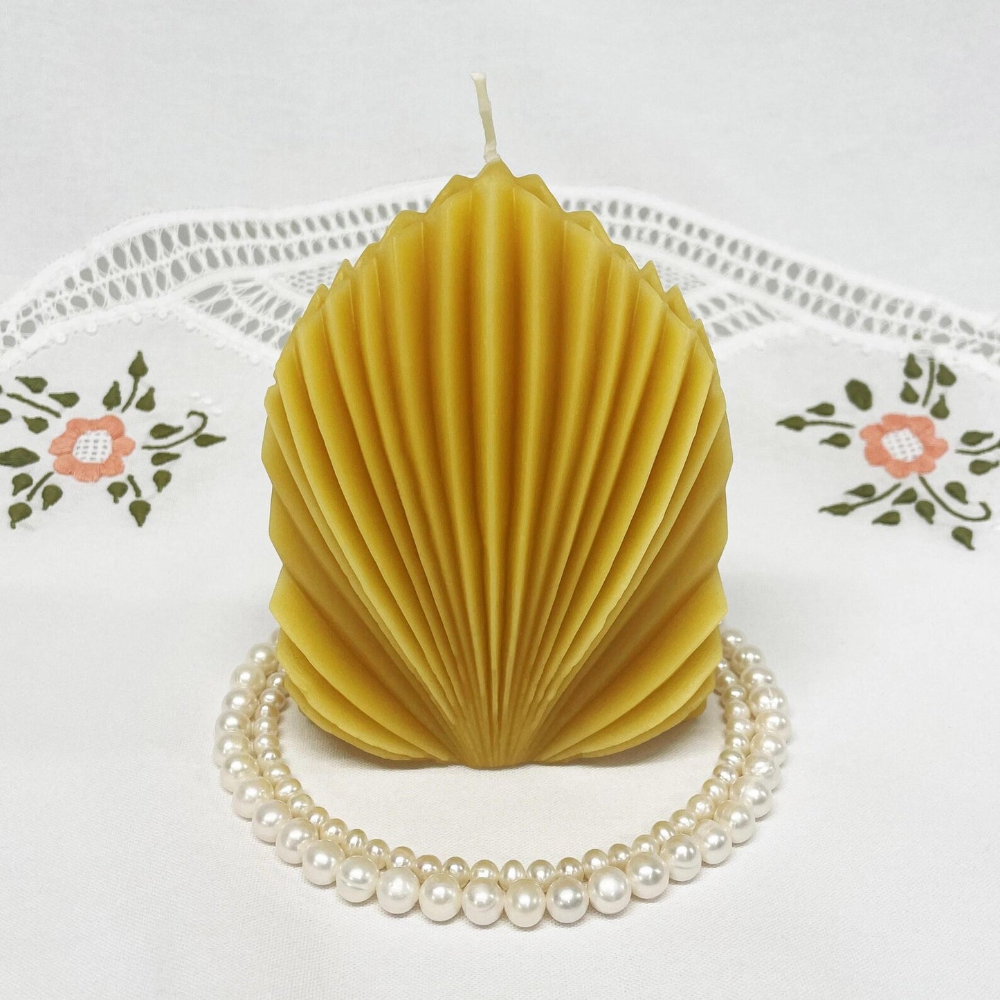Shell Design Beeswax Candle