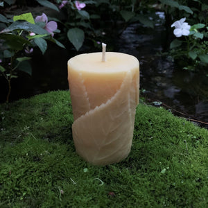 Leaf Pillar Candle - Bees Light Candles